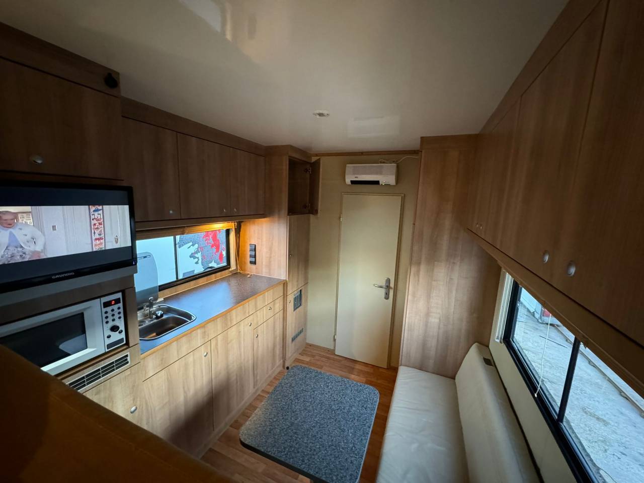 Camion per Cavalli - Altra marca - AK ATEGO 4 CHEVAUX 8.180 2014 Occasione