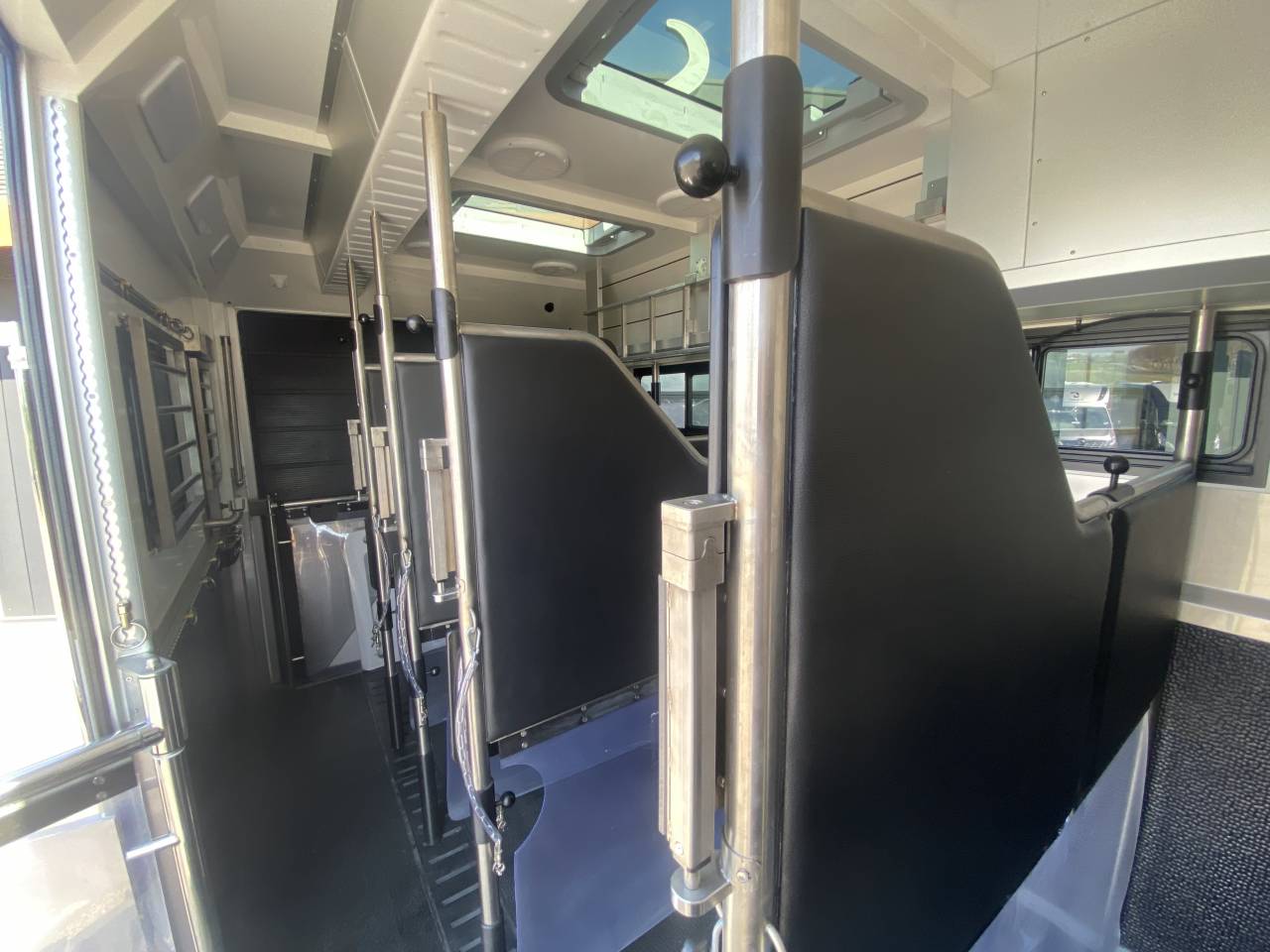 Camion per Cavalli STX  2025 Nuovo