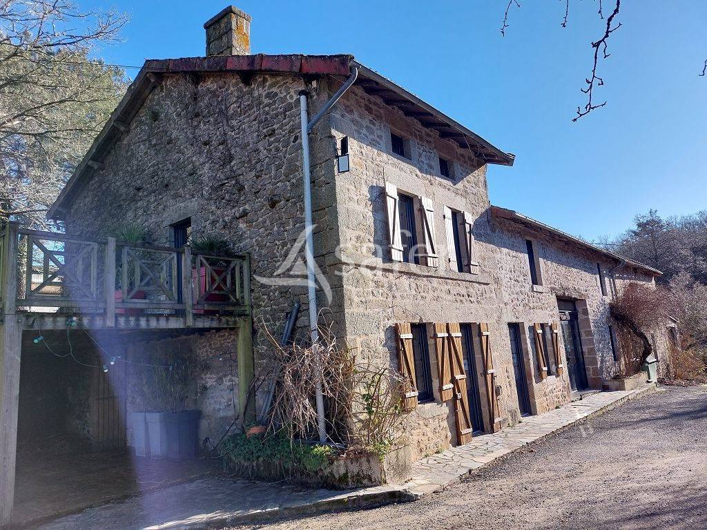 Proprietà equestre In vendita Haute-Vienne