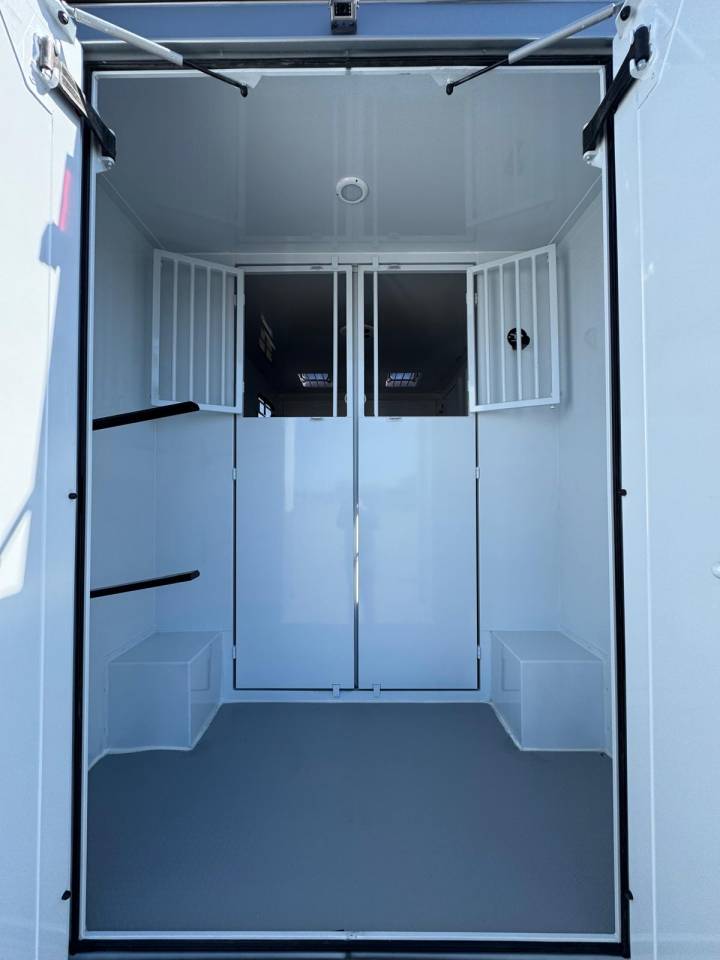 Van per Cavalli TBST Renault Master 2025 Nuovo