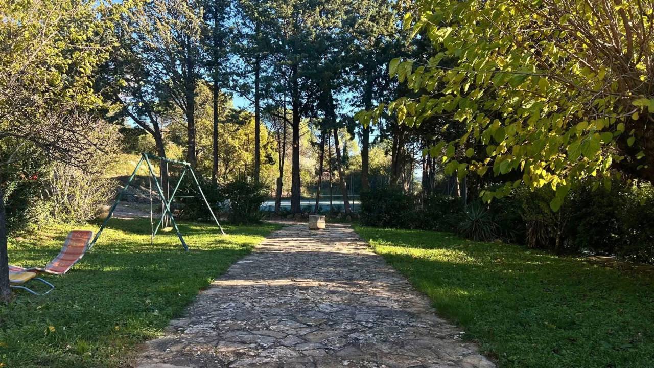 Propriet&agrave; equestre In vendita Var