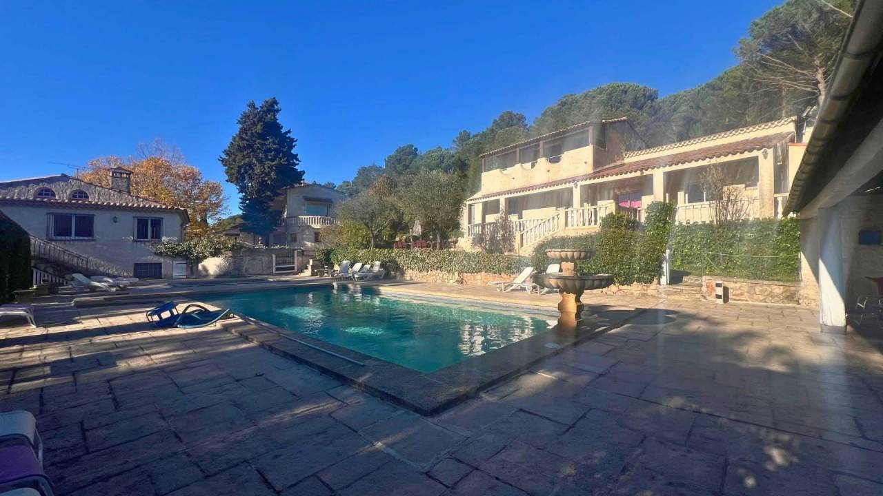 Propriet&agrave; equestre In vendita Var