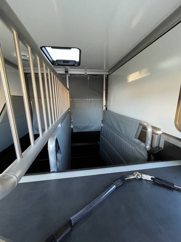 Van per Cavalli Altra marca NISSAN 0 Nuovo