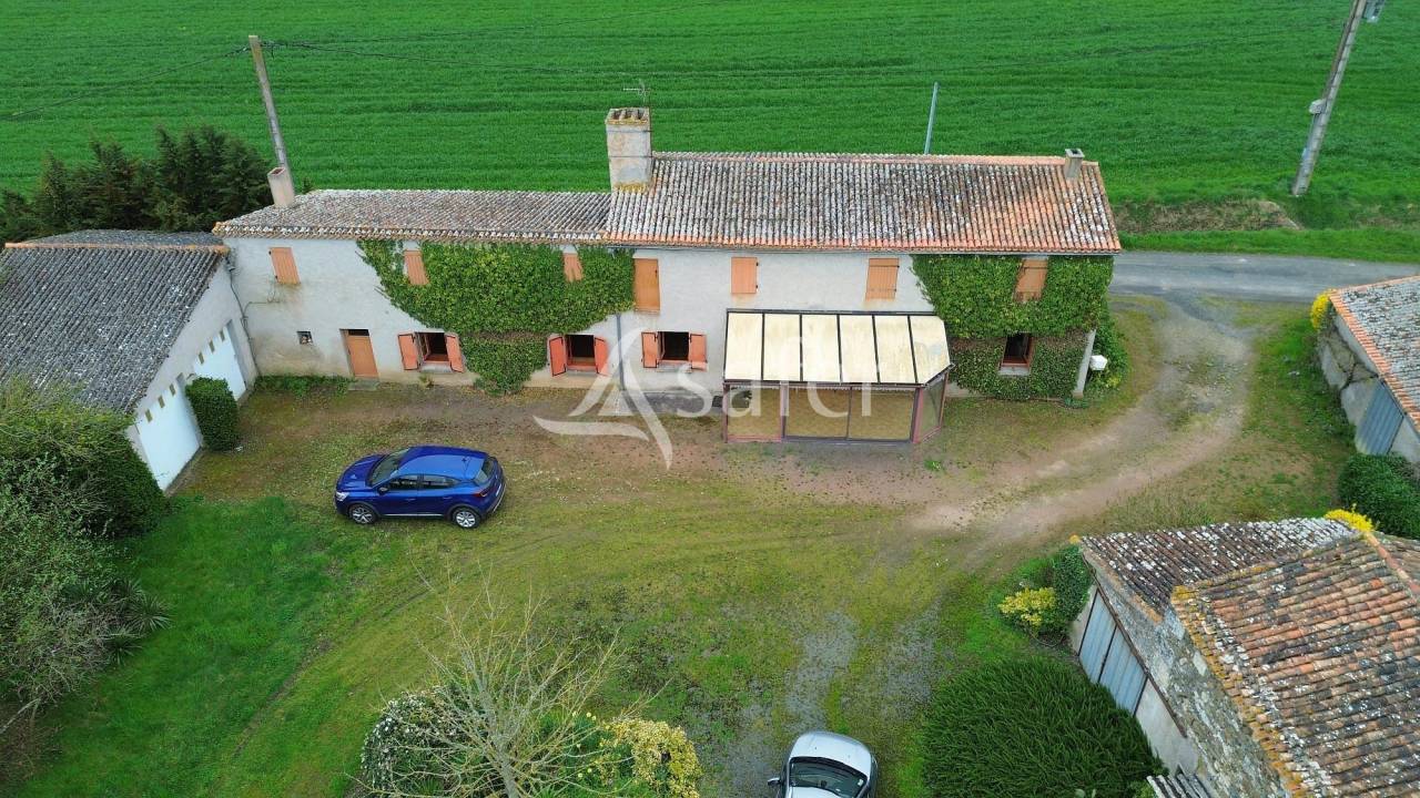 Azienda agricola In vendita Deux-Sèvres