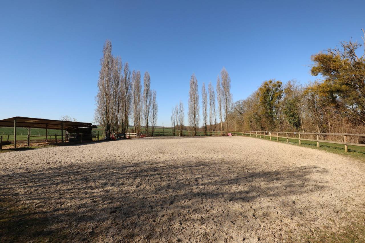 Scuderia per proprietari In vendita Yonne