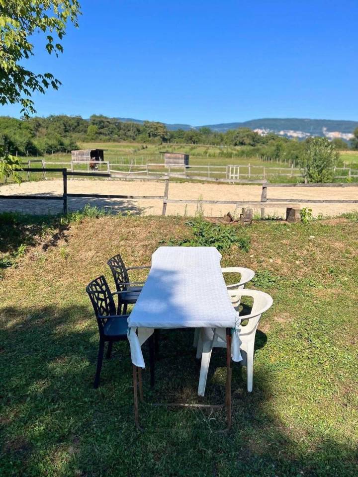 Proprietà equestre In vendita Isère