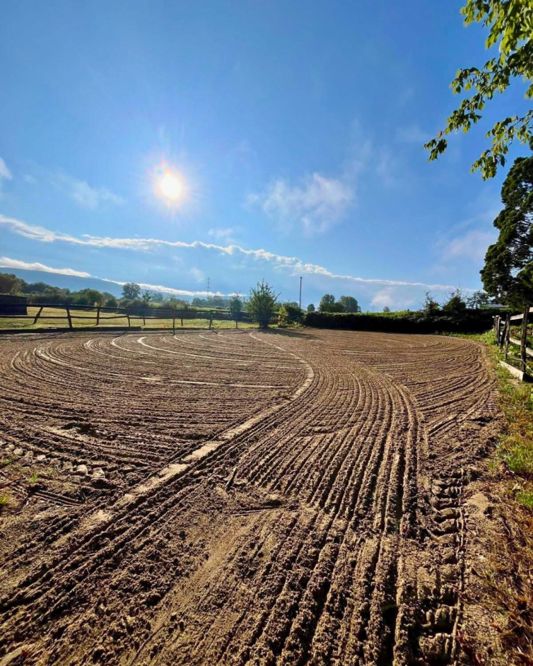 Proprietà equestre In vendita Isère