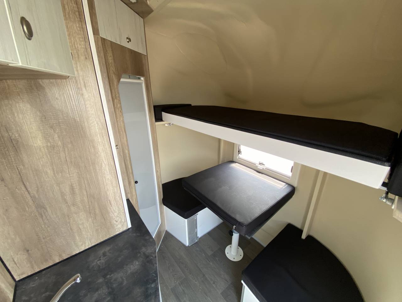 Van per Cavalli Anka  2022 Occasione