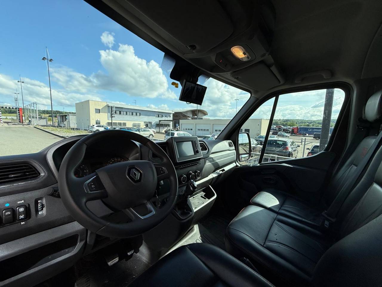 Van per Cavalli Krismar MASTER THEAULT 3 PLACES 2021 Occasione