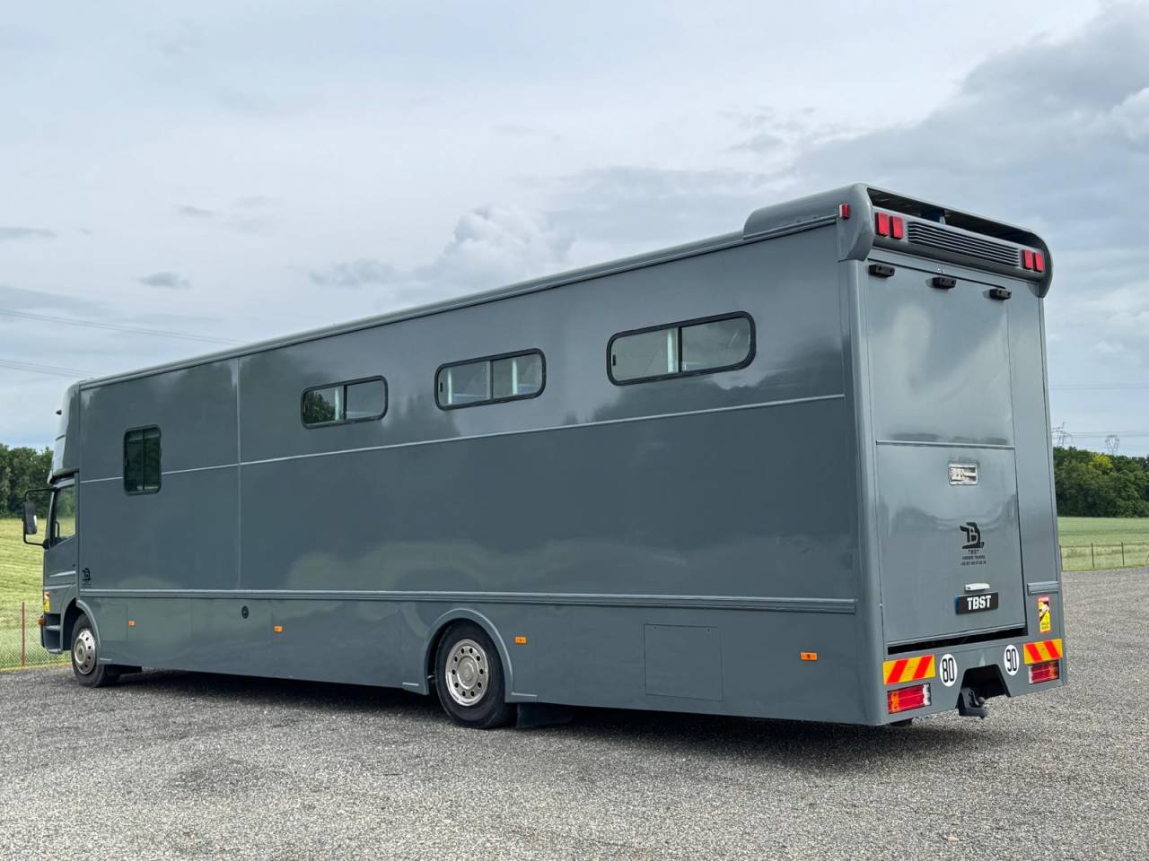 Camion per Cavalli Mercedes MERCEDES 2000 Occasione