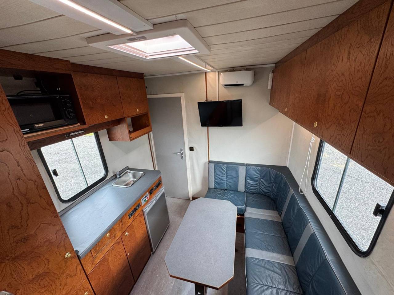 Camion per Cavalli Mercedes MERCEDES 2000 Occasione