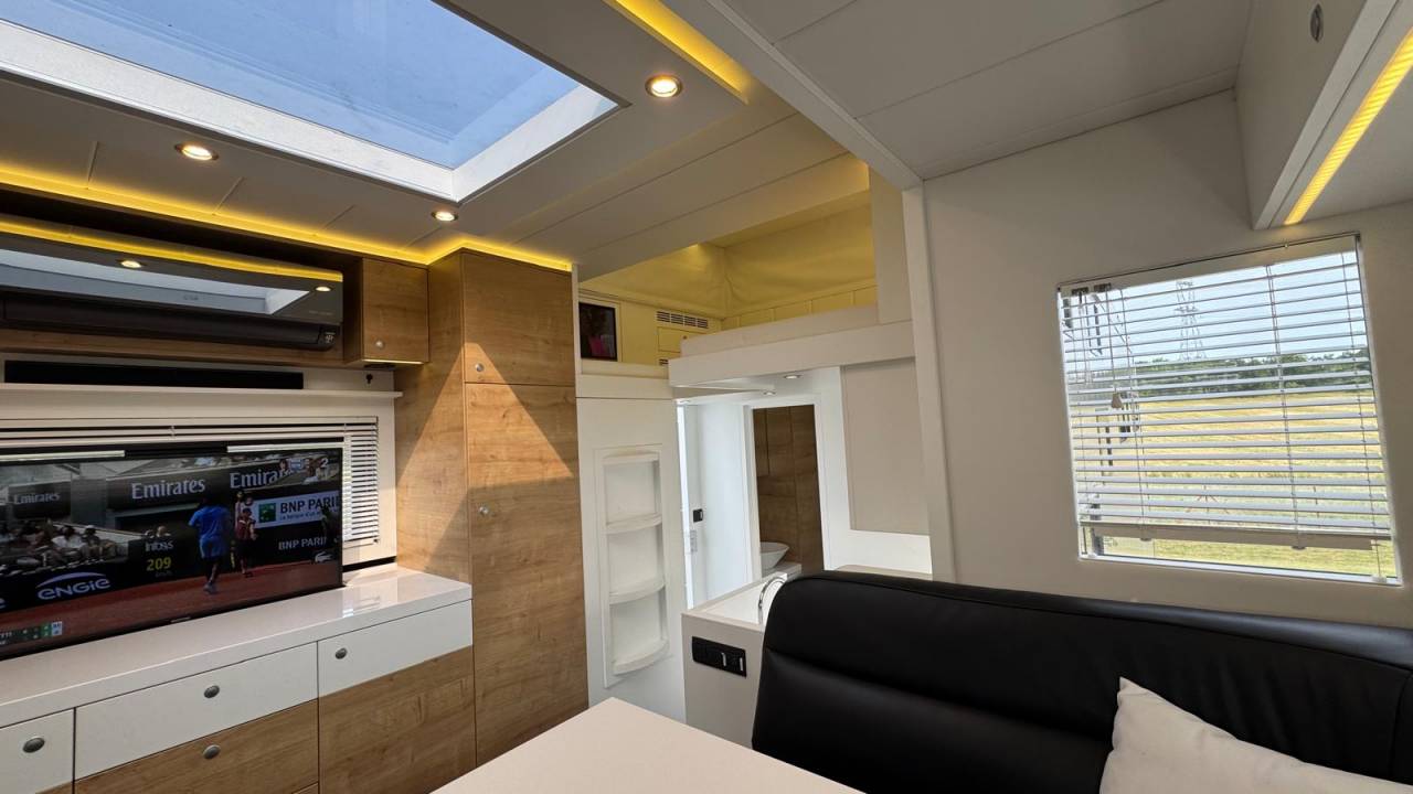 Camion per Cavalli STX SCANIA 2020 Occasione