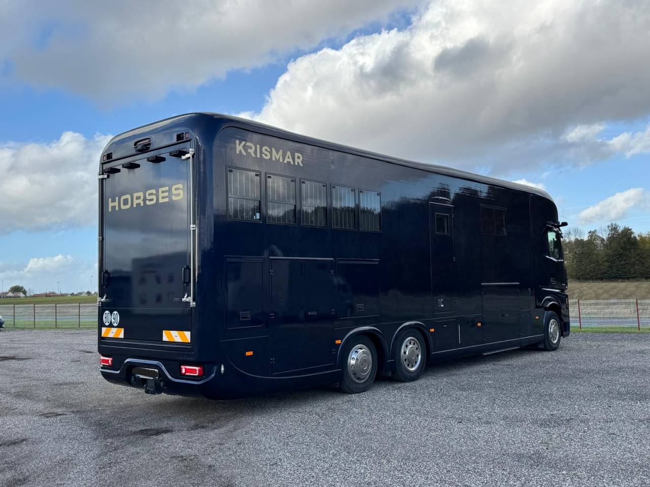 Camion per Cavalli Krismar MERCEDES 2021 Occasione