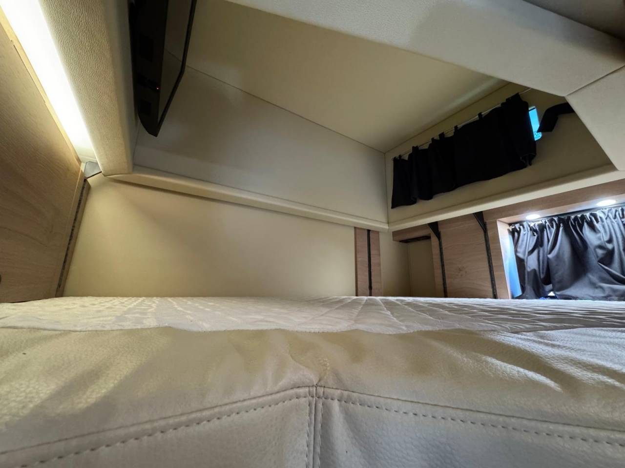 Camion per Cavalli Krismar MERCEDES 2021 Occasione