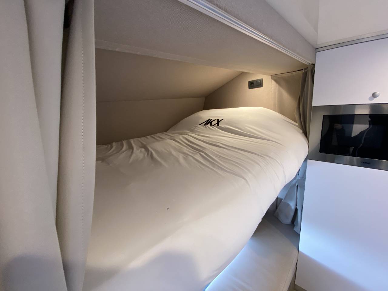 Camion per Cavalli AKX  2025 Nuovo