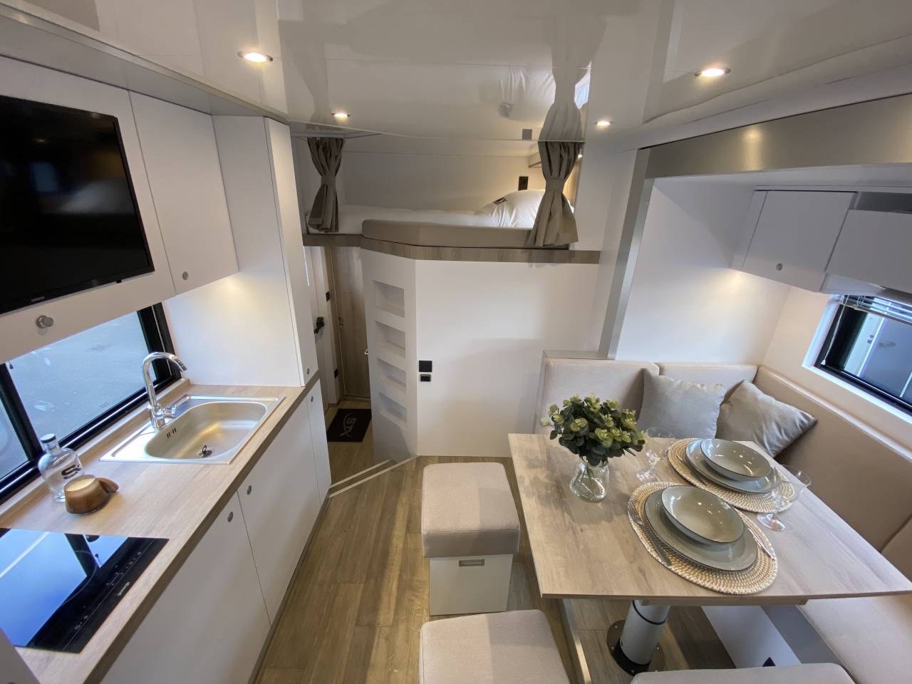 Camion per Cavalli AKX  2025 Nuovo