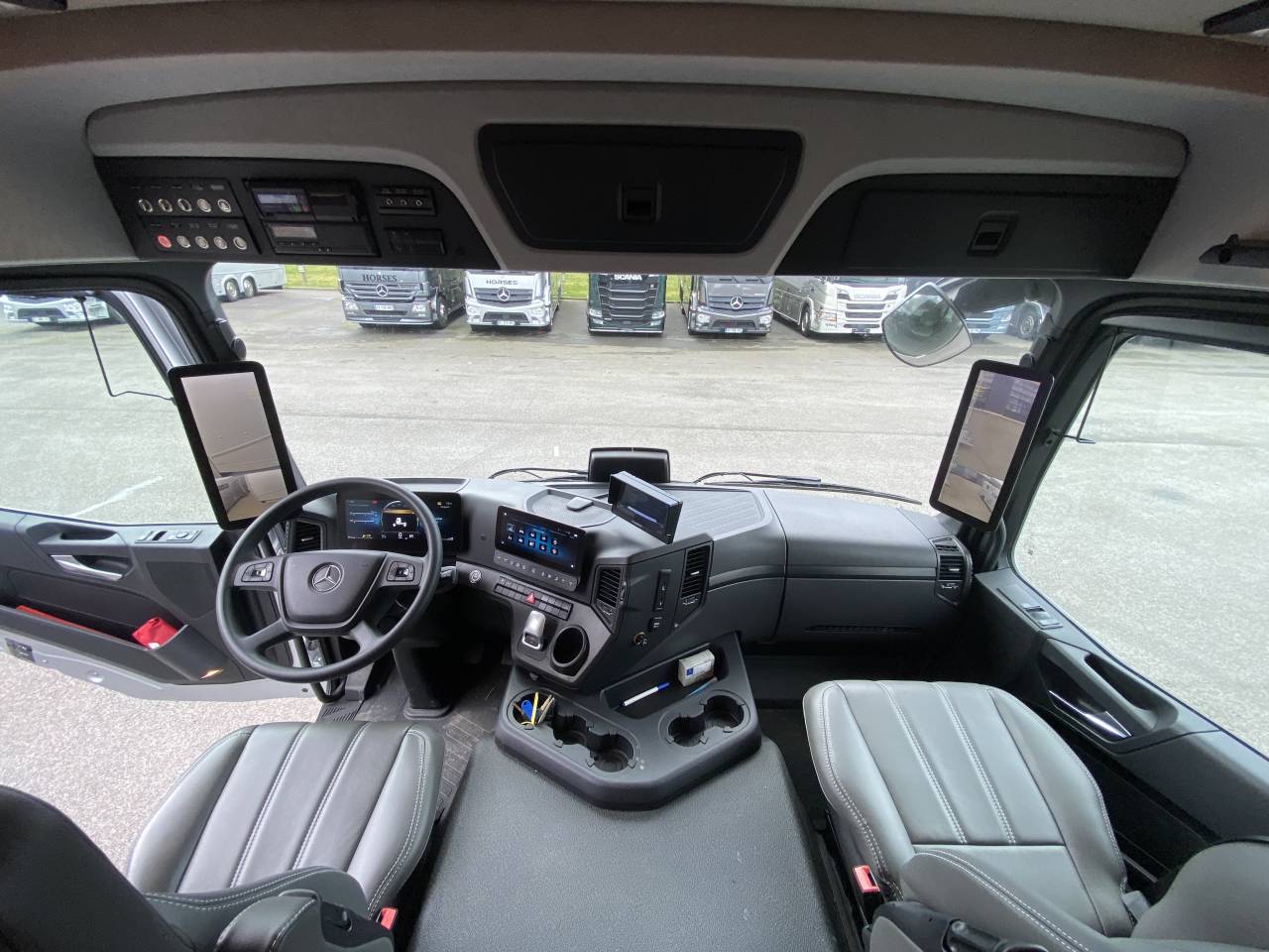 Camion per Cavalli AKX  2025 Nuovo