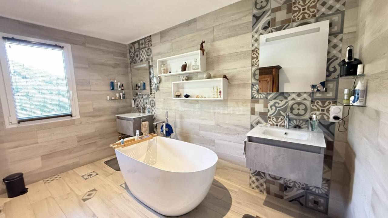 Proprietà equestre In vendita Ardèche