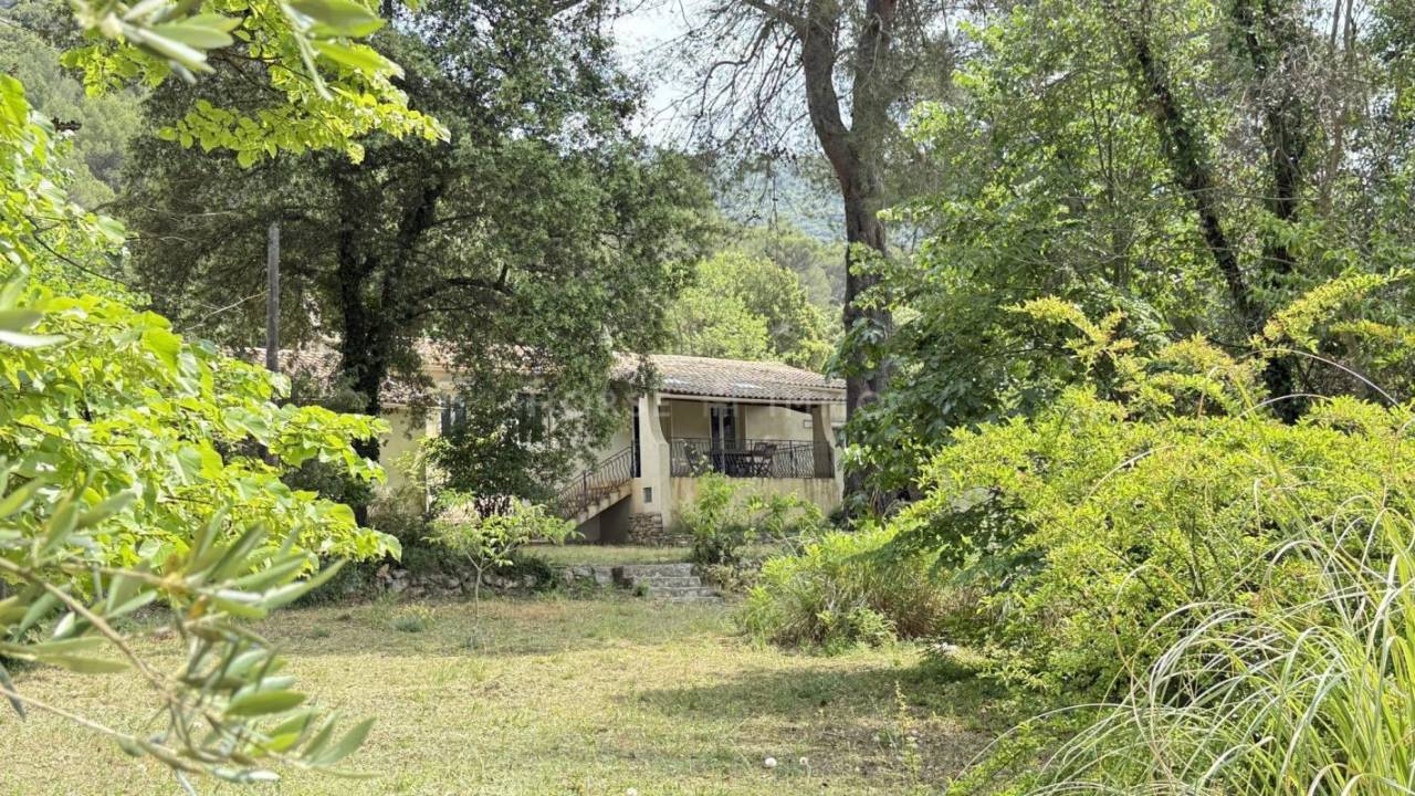 Propriet&agrave; equestre In vendita Var