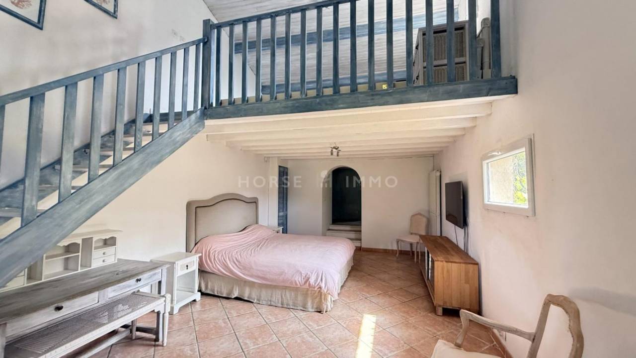 Propriet&agrave; equestre In vendita Var