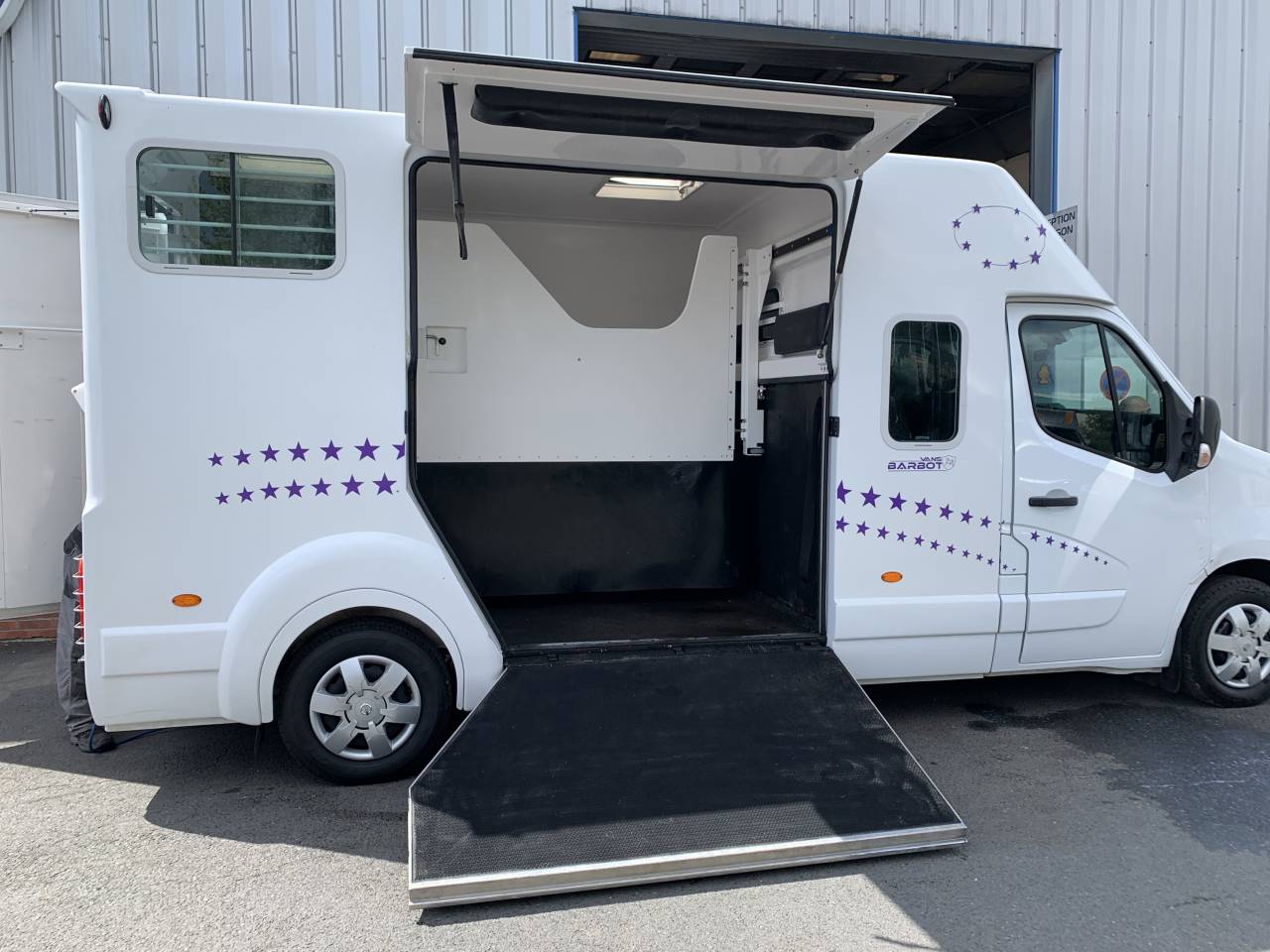 Van per Cavalli Barbot NISSAN NV 400 2022 Occasione