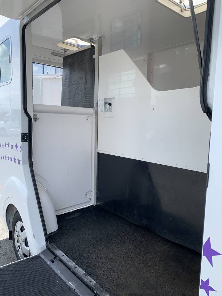 Van per Cavalli Barbot NISSAN NV 400 2022 Occasione