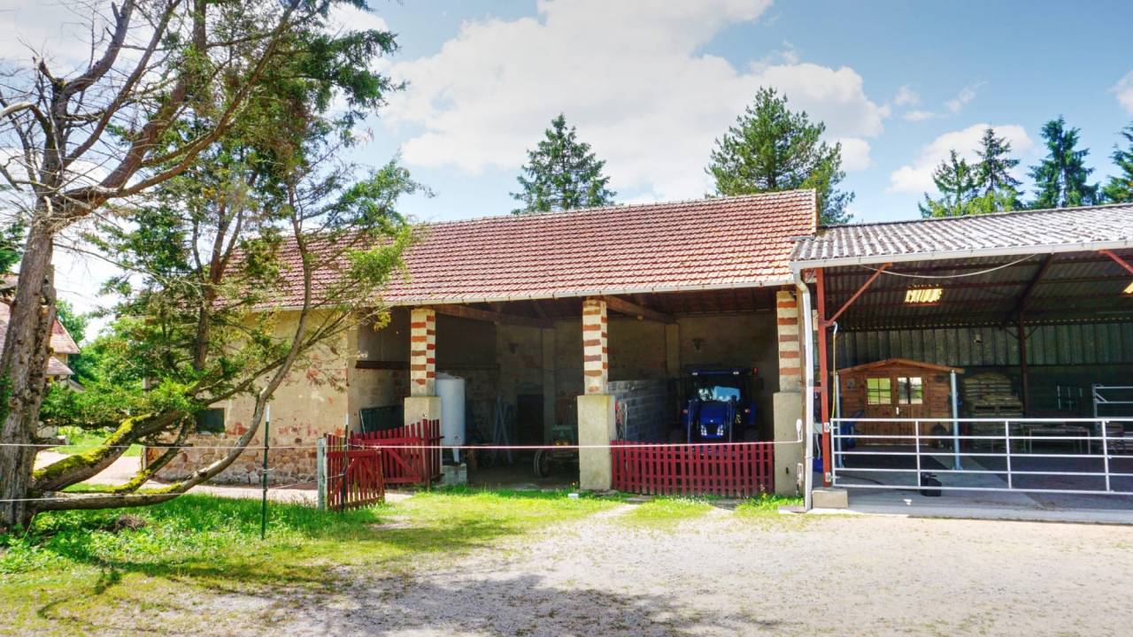 Proprietà equestre In vendita Allier