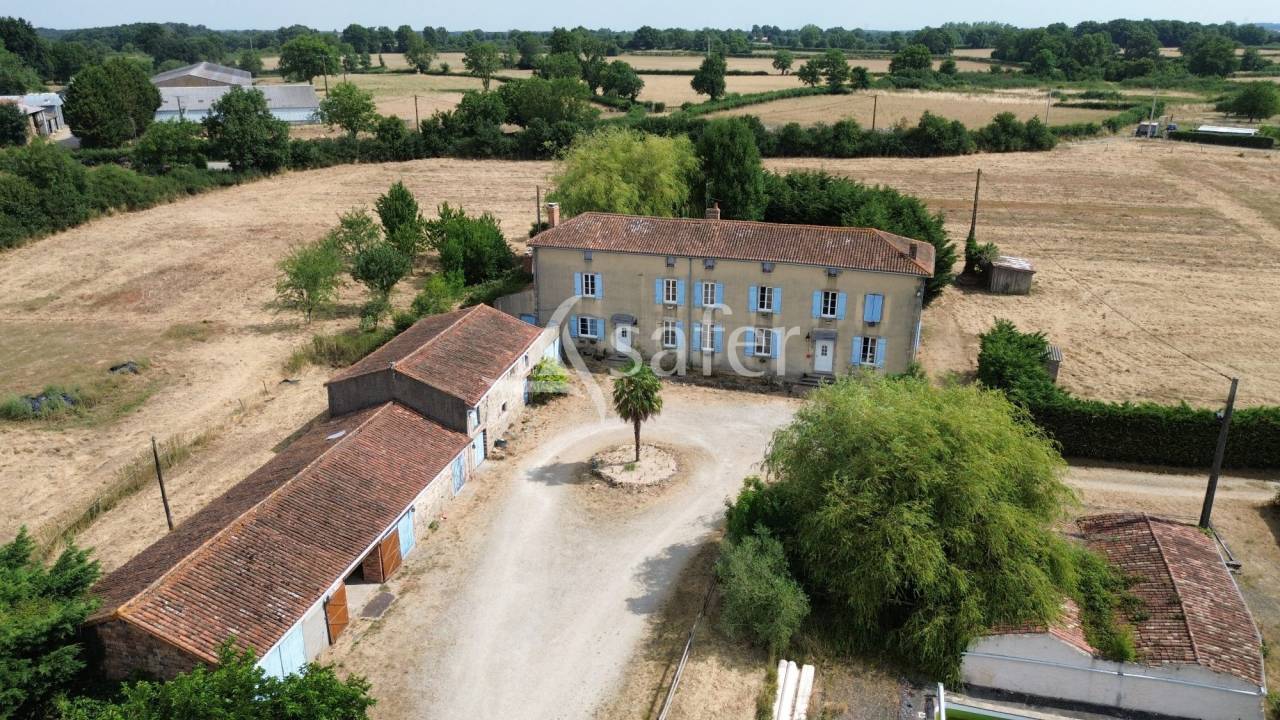 Azienda agricola In vendita Deux-S&egrave;vres