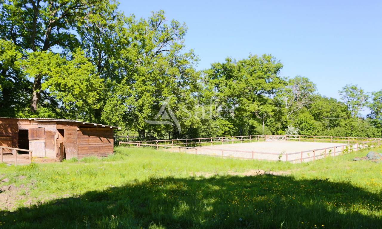 Proprietà equestre In vendita Puy-de-Dôme