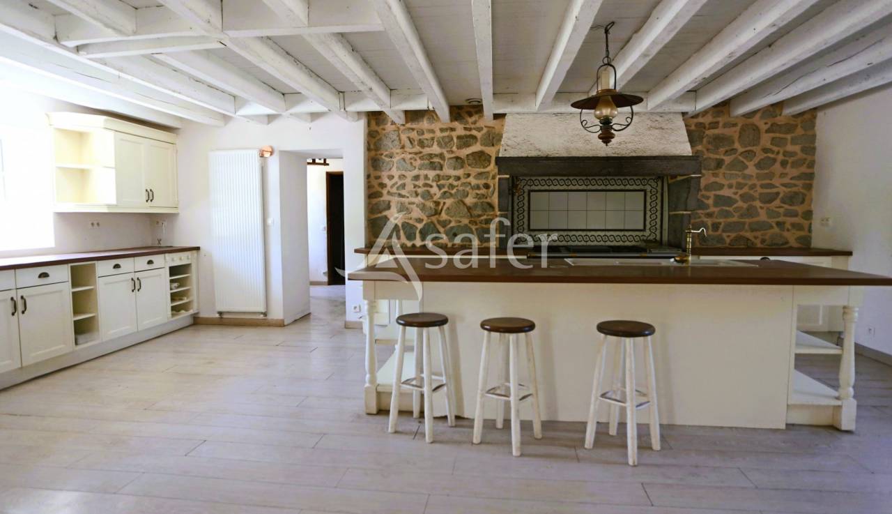 Proprietà equestre In vendita Puy-de-Dôme