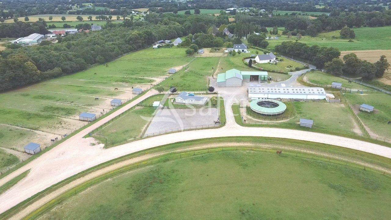 Proprietà equestre In vendita Manche