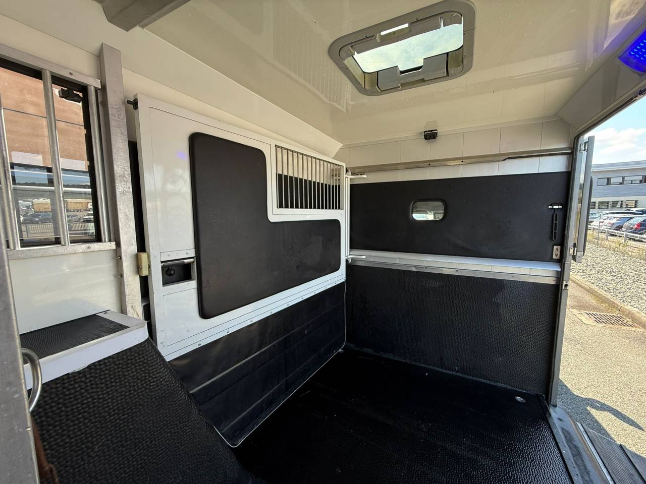 Van per Cavalli STX STALLE 5 PLACES 165CH 2015 Occasione