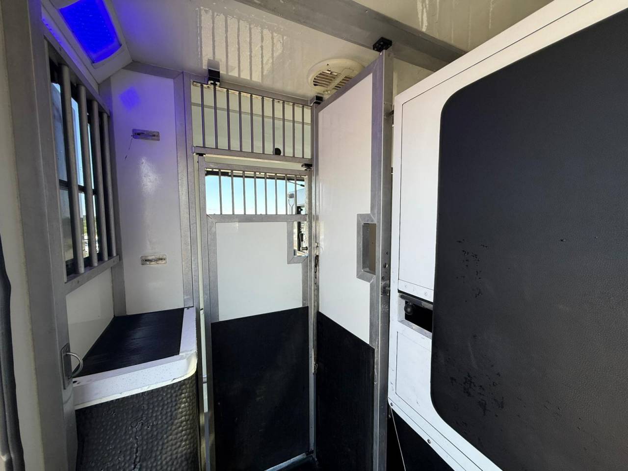 Van per Cavalli STX STALLE 5 PLACES 165CH 2015 Occasione