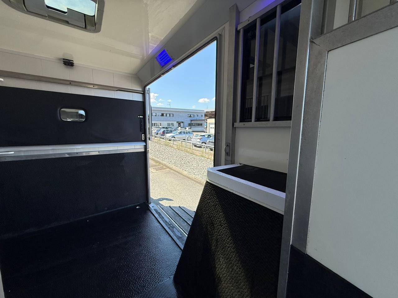 Van per Cavalli STX STALLE 5 PLACES 165CH 2015 Occasione