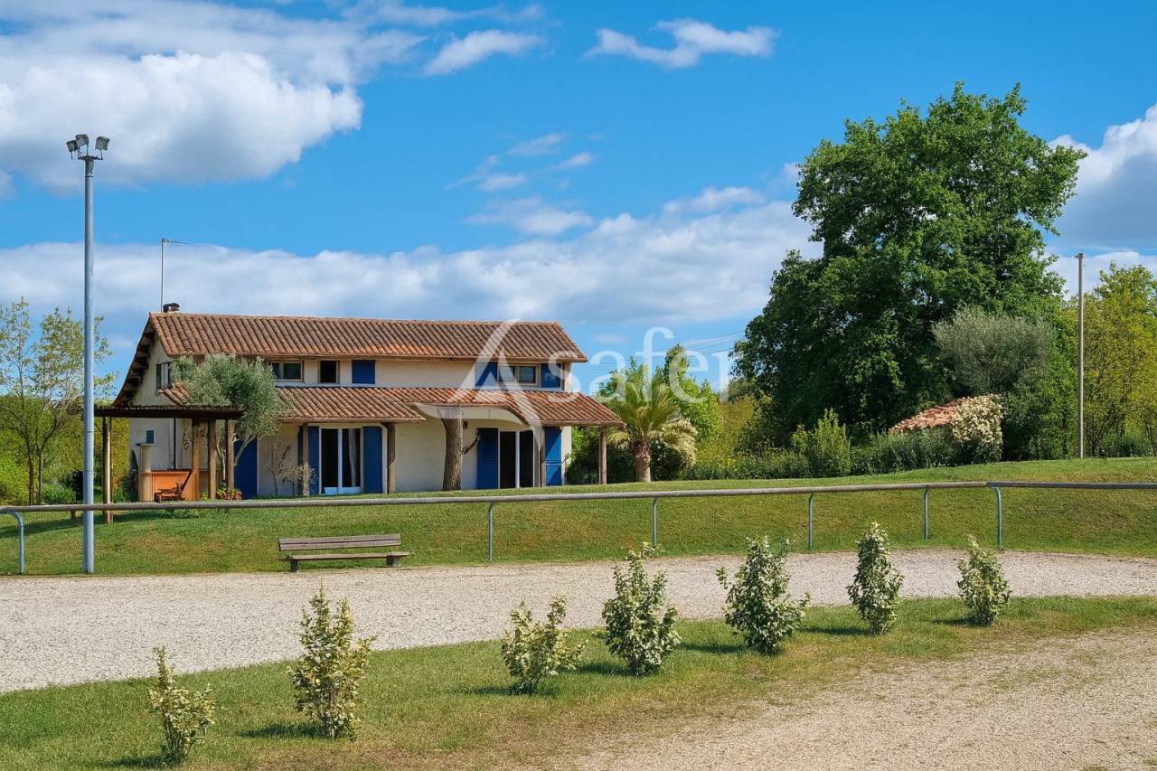 Propriet&agrave; equestre In vendita tarn
