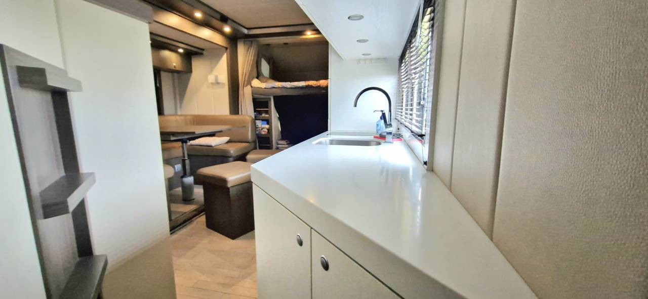 Camion per Cavalli Iveco STRALIS 19/360 2012 Occasione