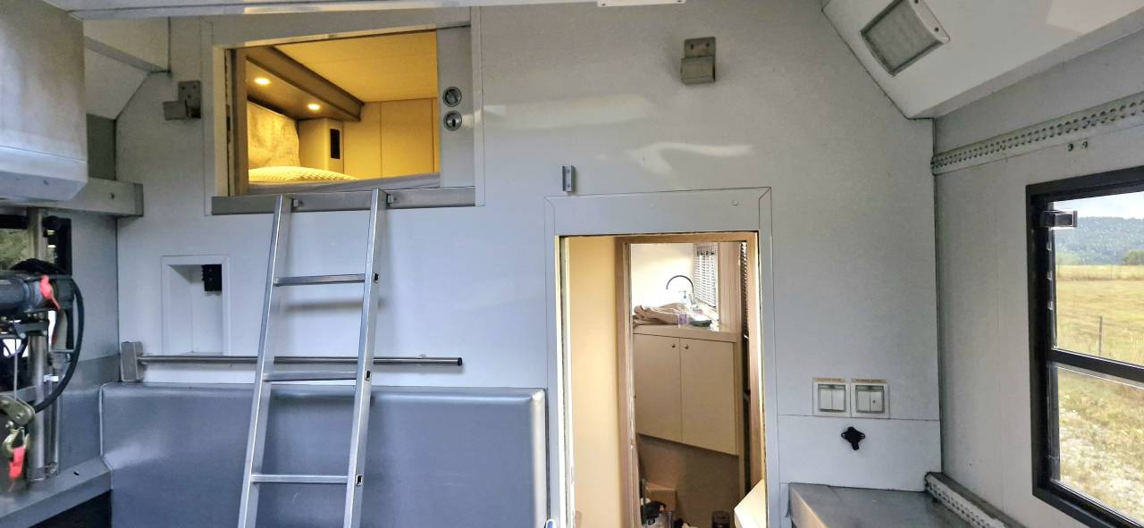 Camion per Cavalli Iveco STRALIS 19/360 2012 Occasione