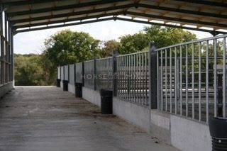 Propriet&agrave; equestre In vendita Morbihan