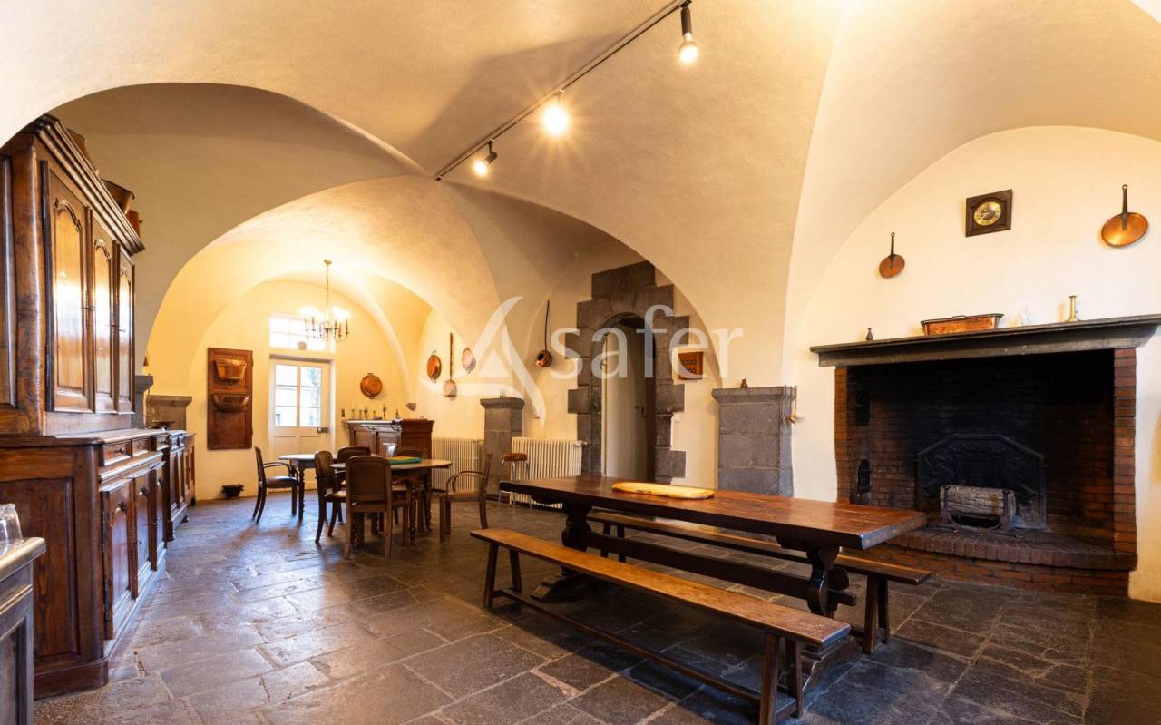 Proprietà rurale In vendita Puy-de-Dôme