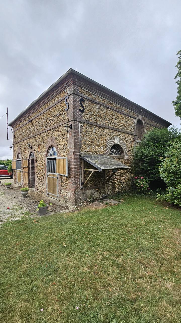 Propriet&agrave; equestre In vendita Eure