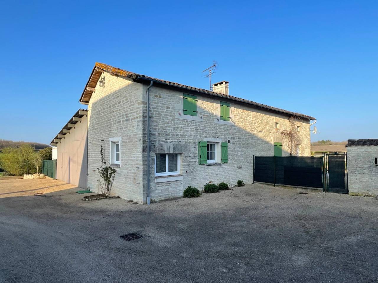 Proprietà equestre In vendita Deux-Sèvres