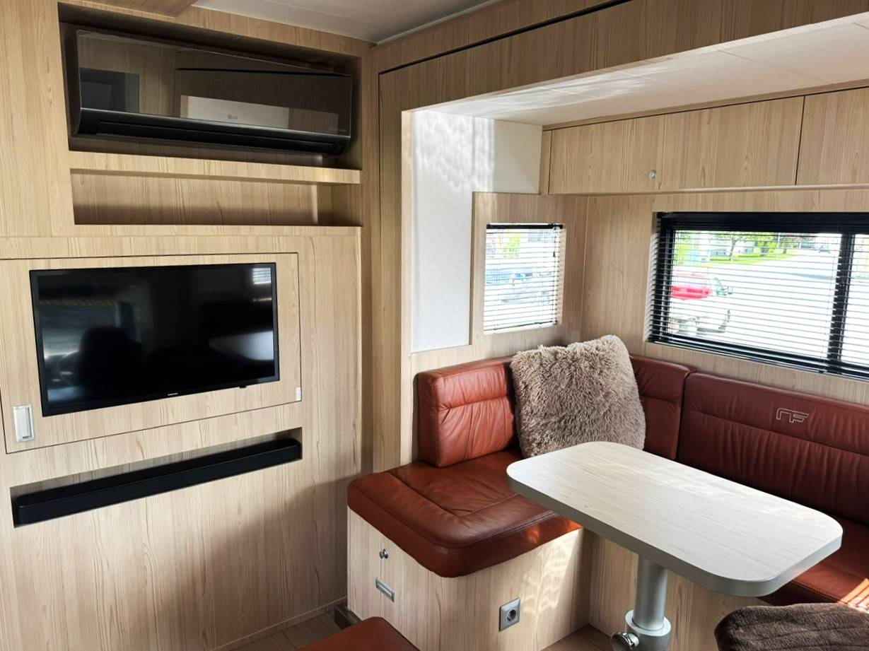 Camion per Cavalli Altra marca VOLVO 0 Occasione