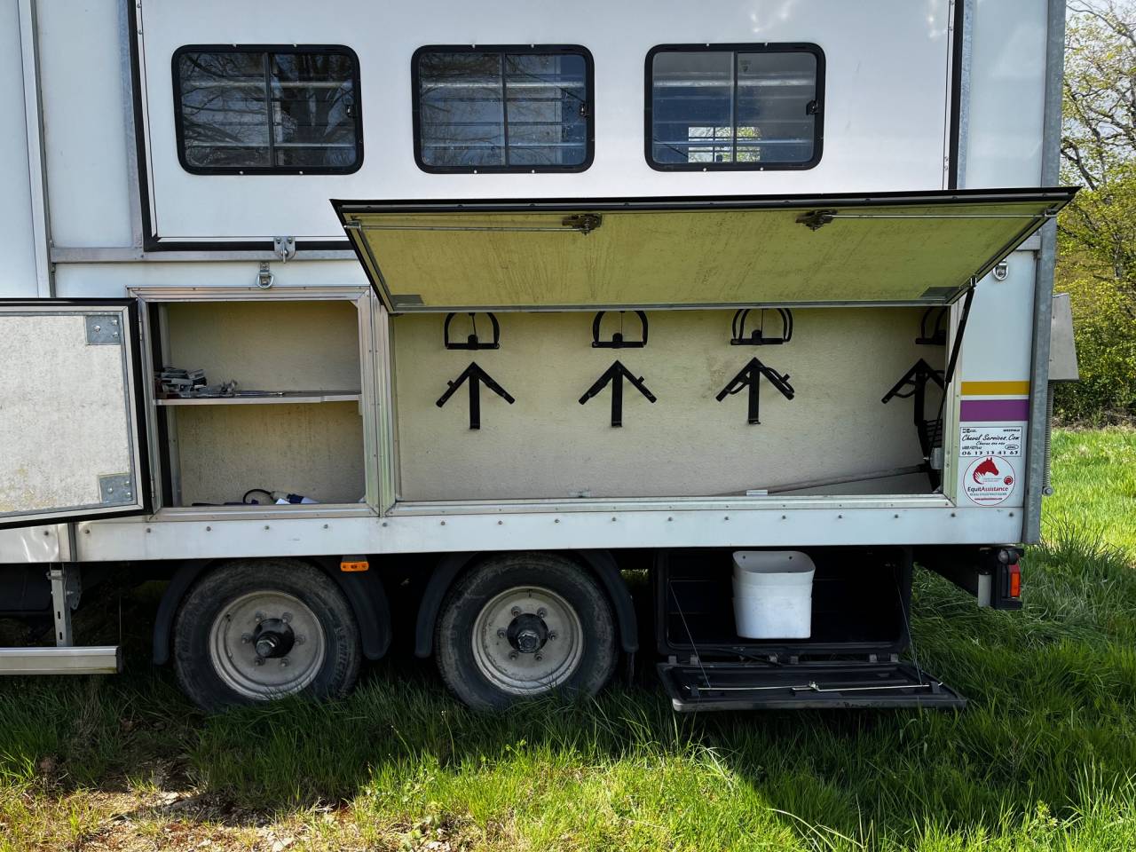 Van per Cavalli Iveco IVECO 35C18 / Semi Remorque VOW 2010 Occasione