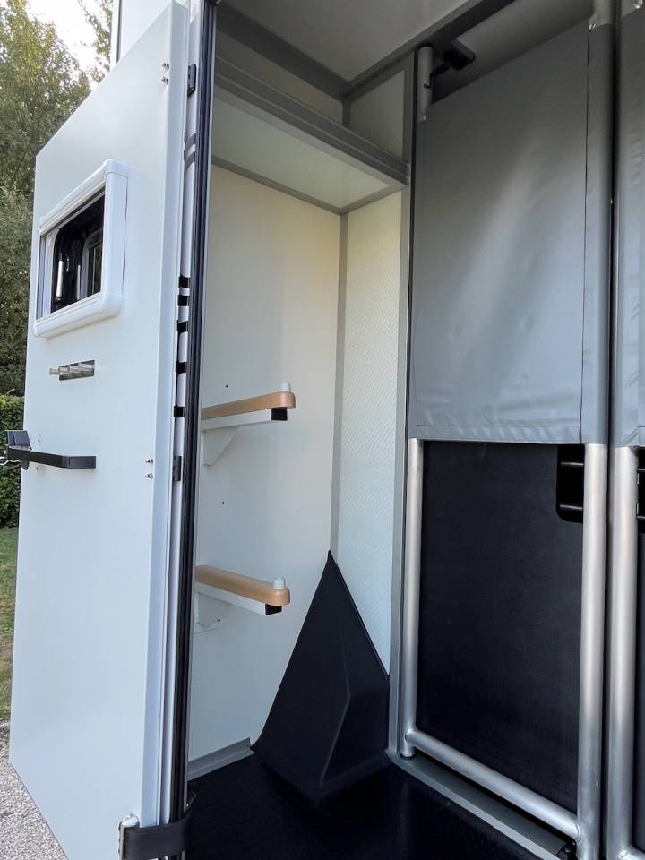 Van per Cavalli Altra marca PEUGEOT 0 Nuovo