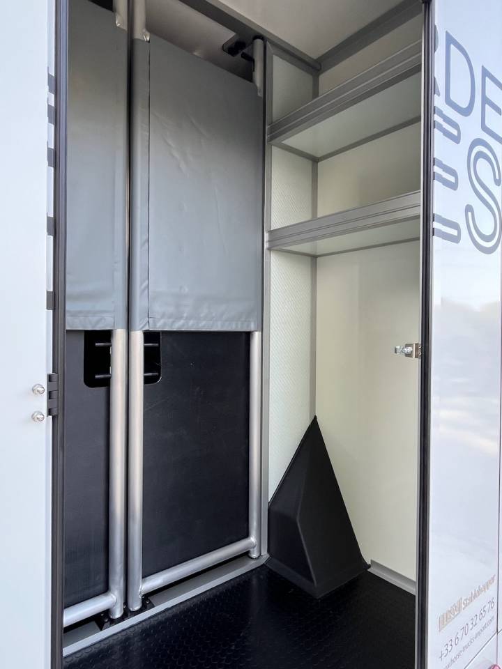 Van per Cavalli Altra marca PEUGEOT 0 Nuovo