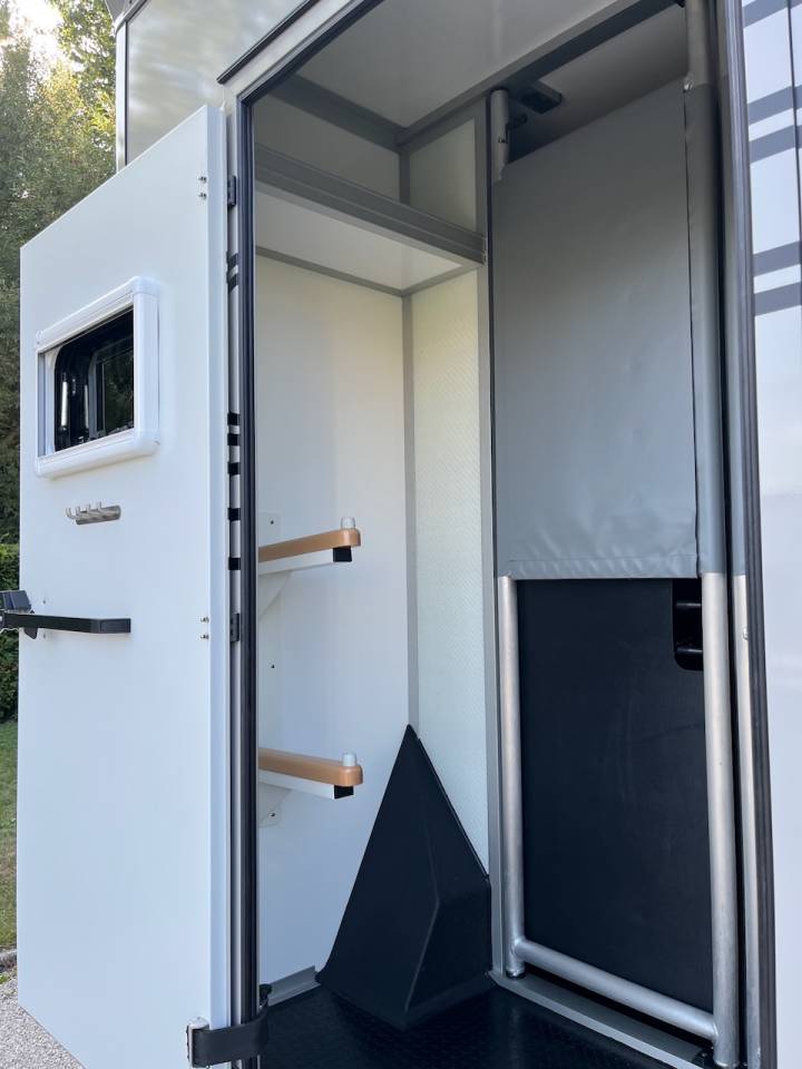 Van per Cavalli Altra marca PEUGEOT 0 Nuovo