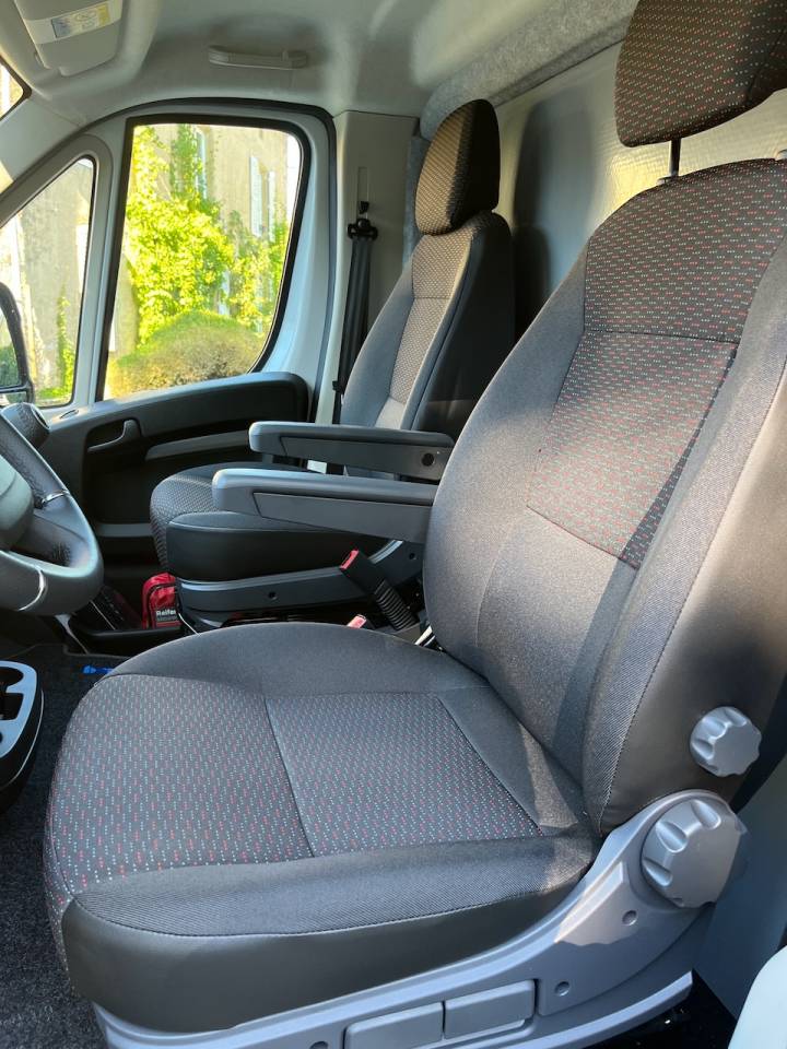 Van per Cavalli Altra marca PEUGEOT 0 Nuovo