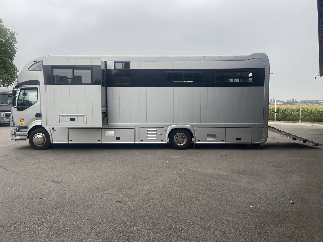 Camion per Cavalli STX  2016 Occasione