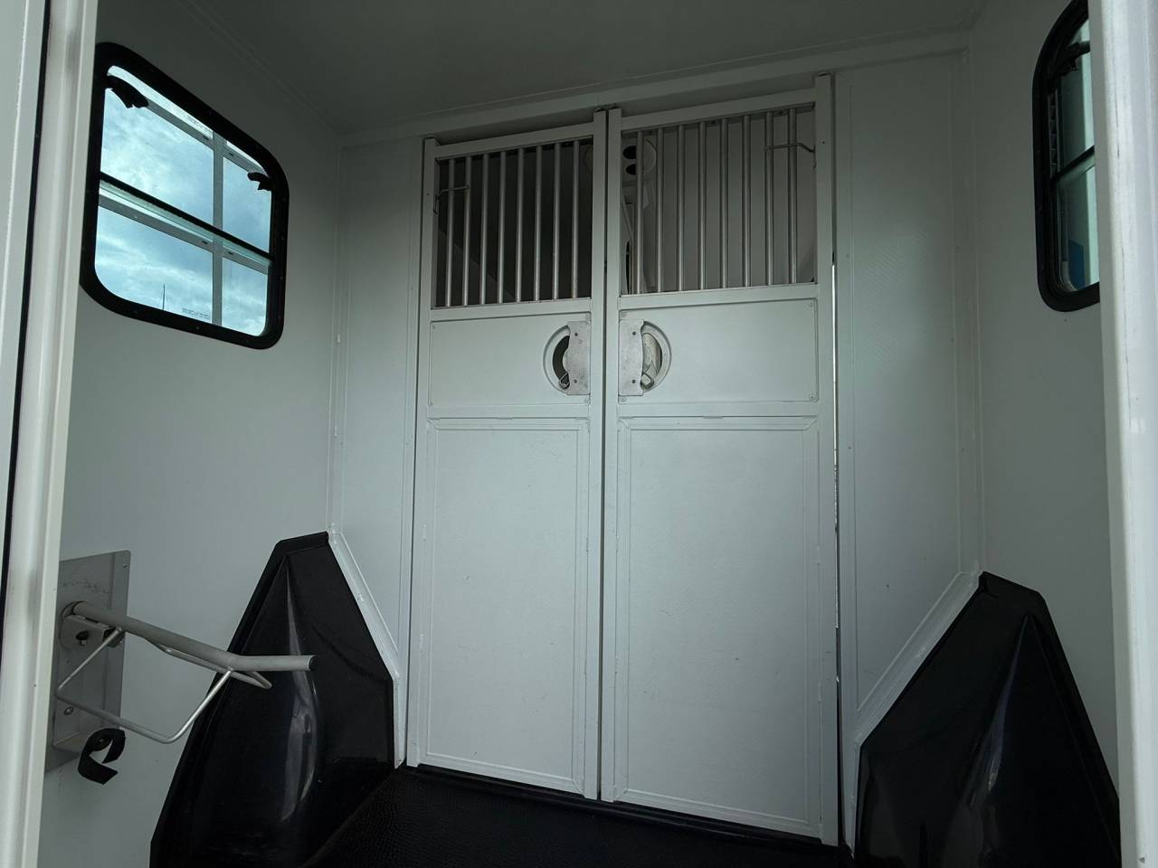 Van per Cavalli Theault PEUGEOT BOXER 150CH STALLE 2015 Occasione