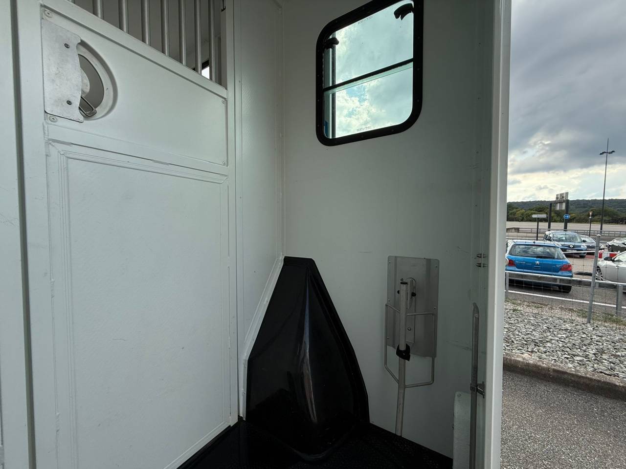 Van per Cavalli Theault PEUGEOT BOXER 150CH STALLE 2015 Occasione